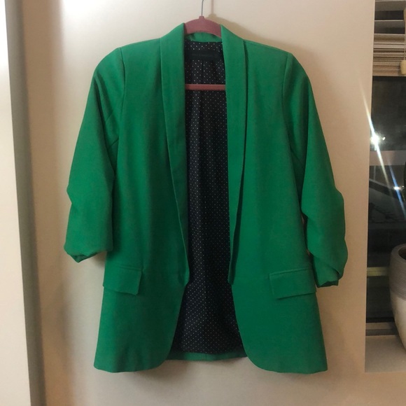 Green Rouched Sleeve Blazer🌱 NWT🌱